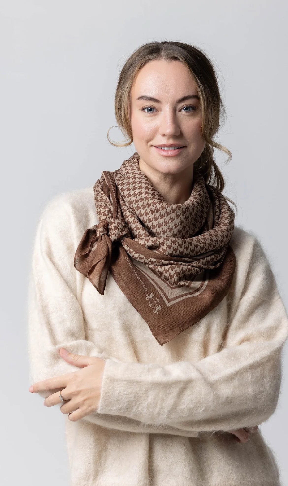 Dark Hampton The Dennison Cashmere Scarf