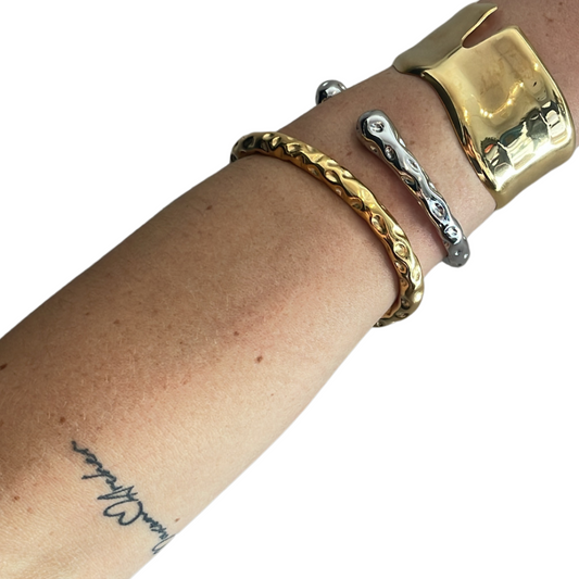 Me The Label Molten V Bracelet in Gold or Silver