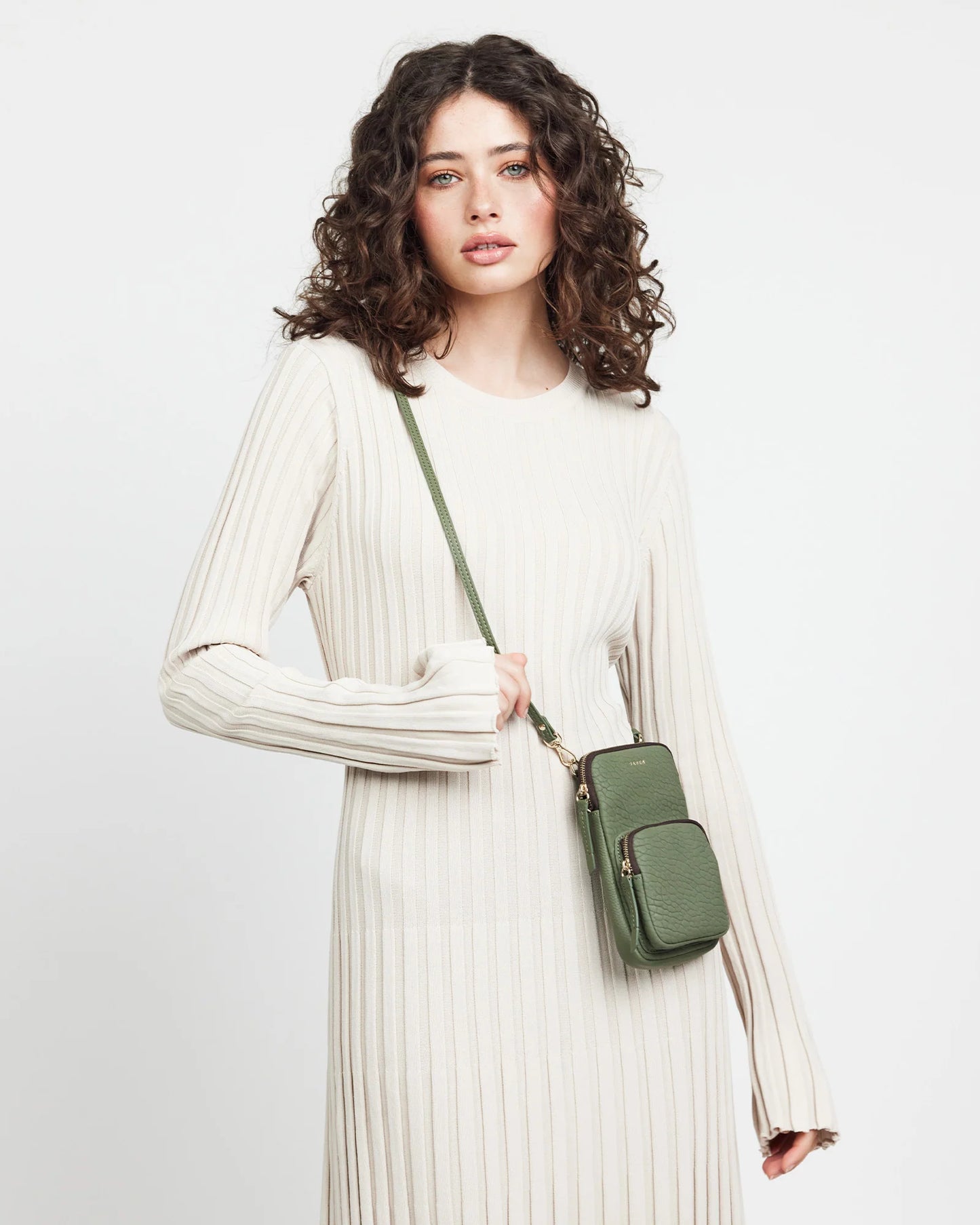 Saben Nikko Pocket Phone Sling
