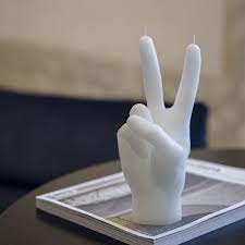 Little Global Victory Candle Hand Black