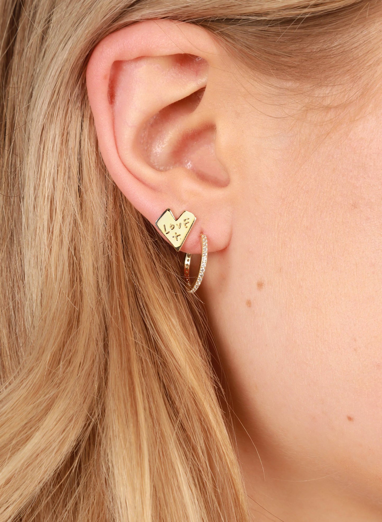 Federation Love is Amour Earings - Gold plated