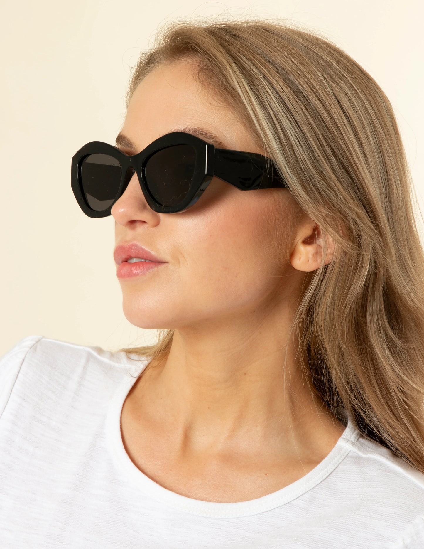 Stella + Gemma Thea Black Sunglasses