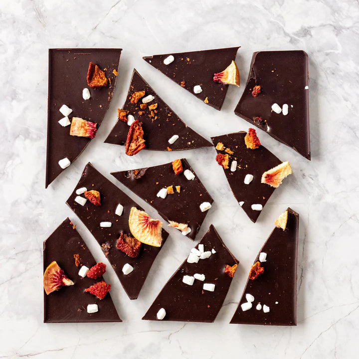 Remarkable Smash Bark Kiwi Pavlova 135g