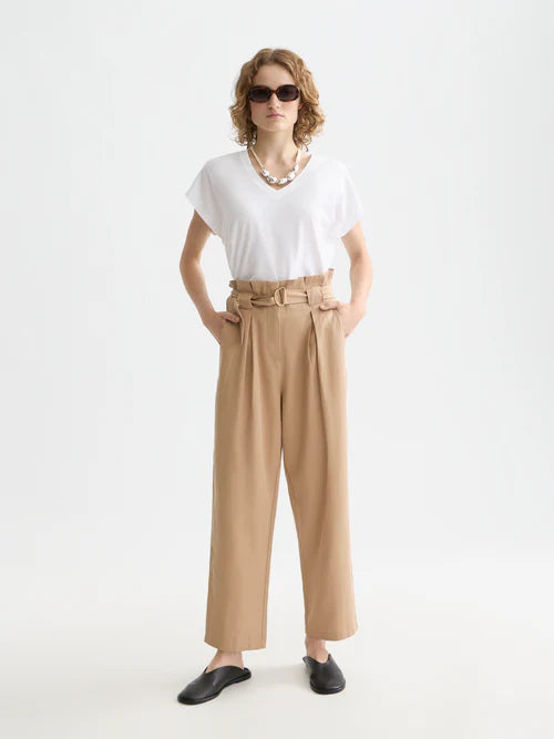 Scotch & Soda V Neck Slub Tee Shirt in Black or White
