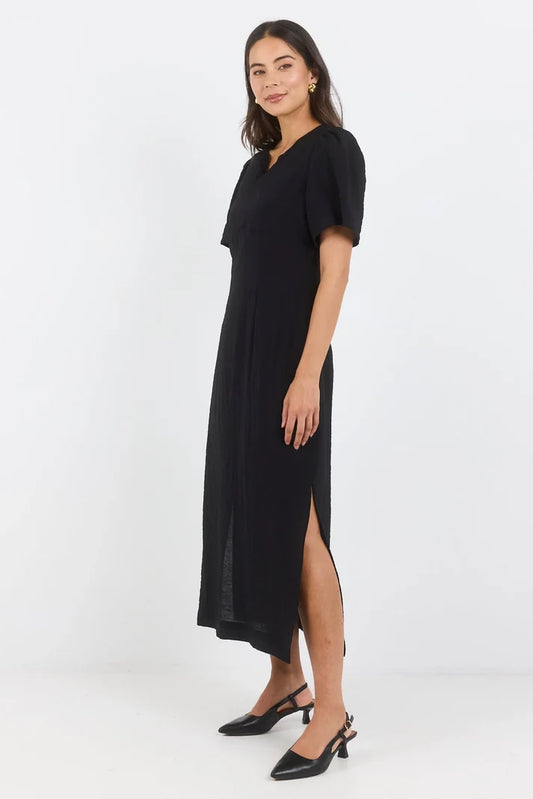 Stories Be Told Commend Black Texture Shaped SS Mai Dress