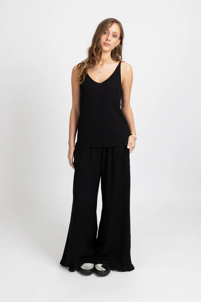 Federation Float Pant in White or Black