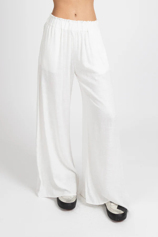Federation Float Pant in White or Black