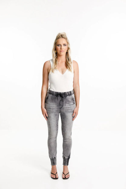 Home Lee Weekender Jeans Grey Wash
