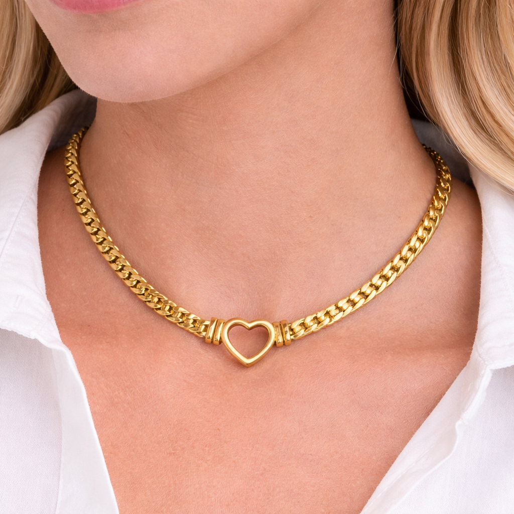 Me The Label Heart Choker Necklace in Gold