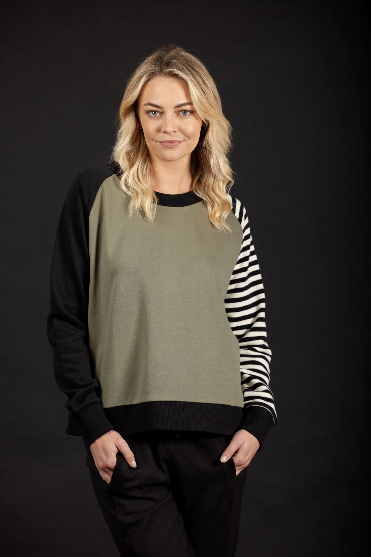 Mi Moso Maeve Sweat - Khaki