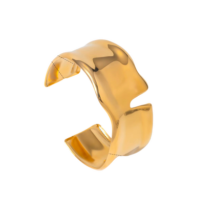 Me The Label Molten V Bracelet in Gold or Silver