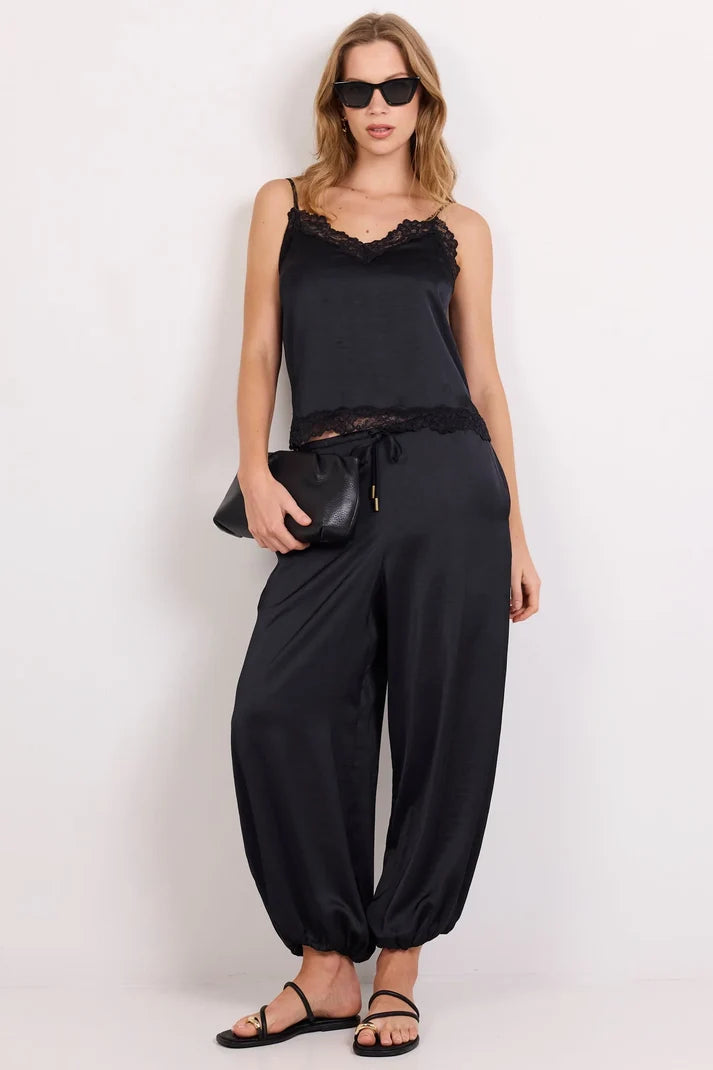 Stories Be Told Fluidity Black Balloon Pull on Pants