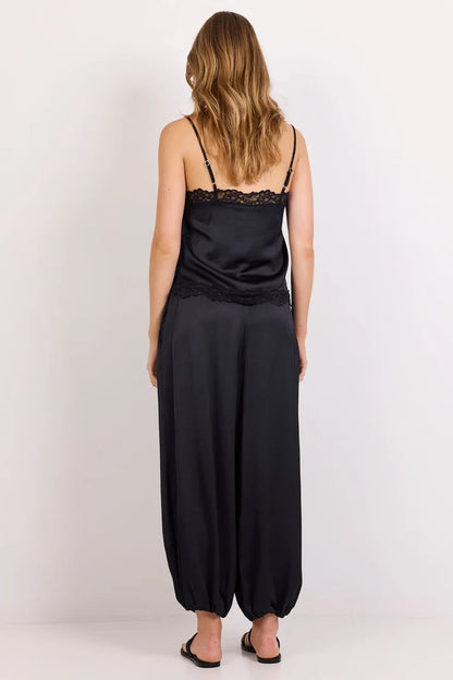 Stories Be Told Fluidity Black Balloon Pull on Pants