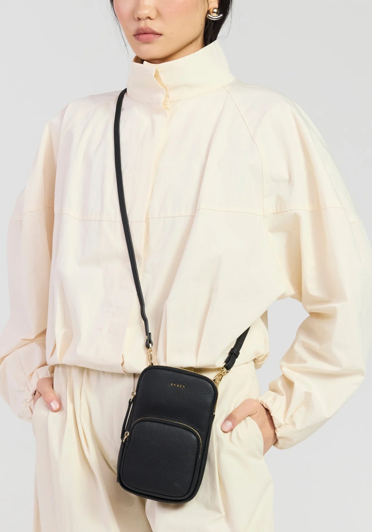 Saben Nikko Luxe Pocket Sling