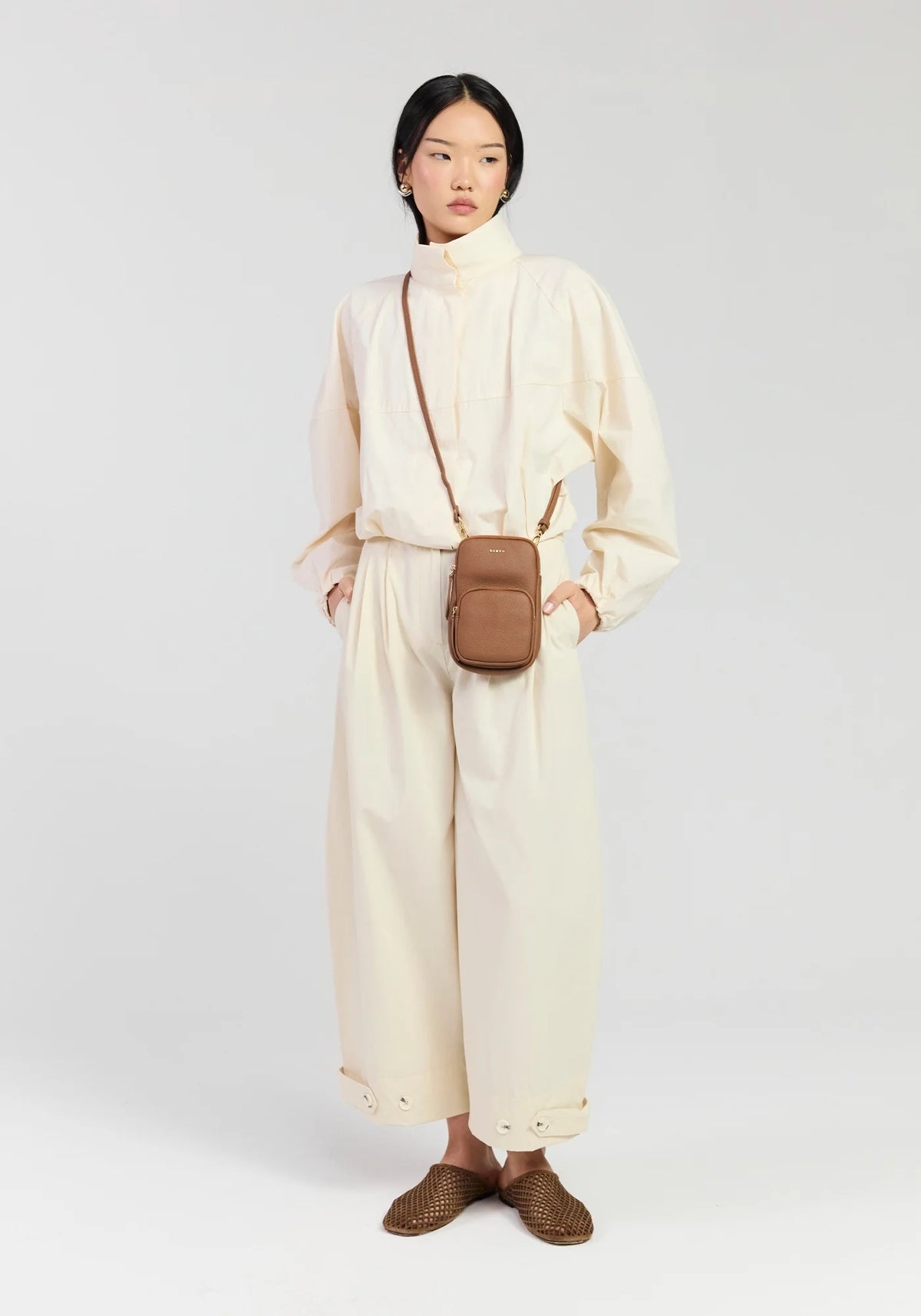 Saben Nikko Luxe Pocket Sling