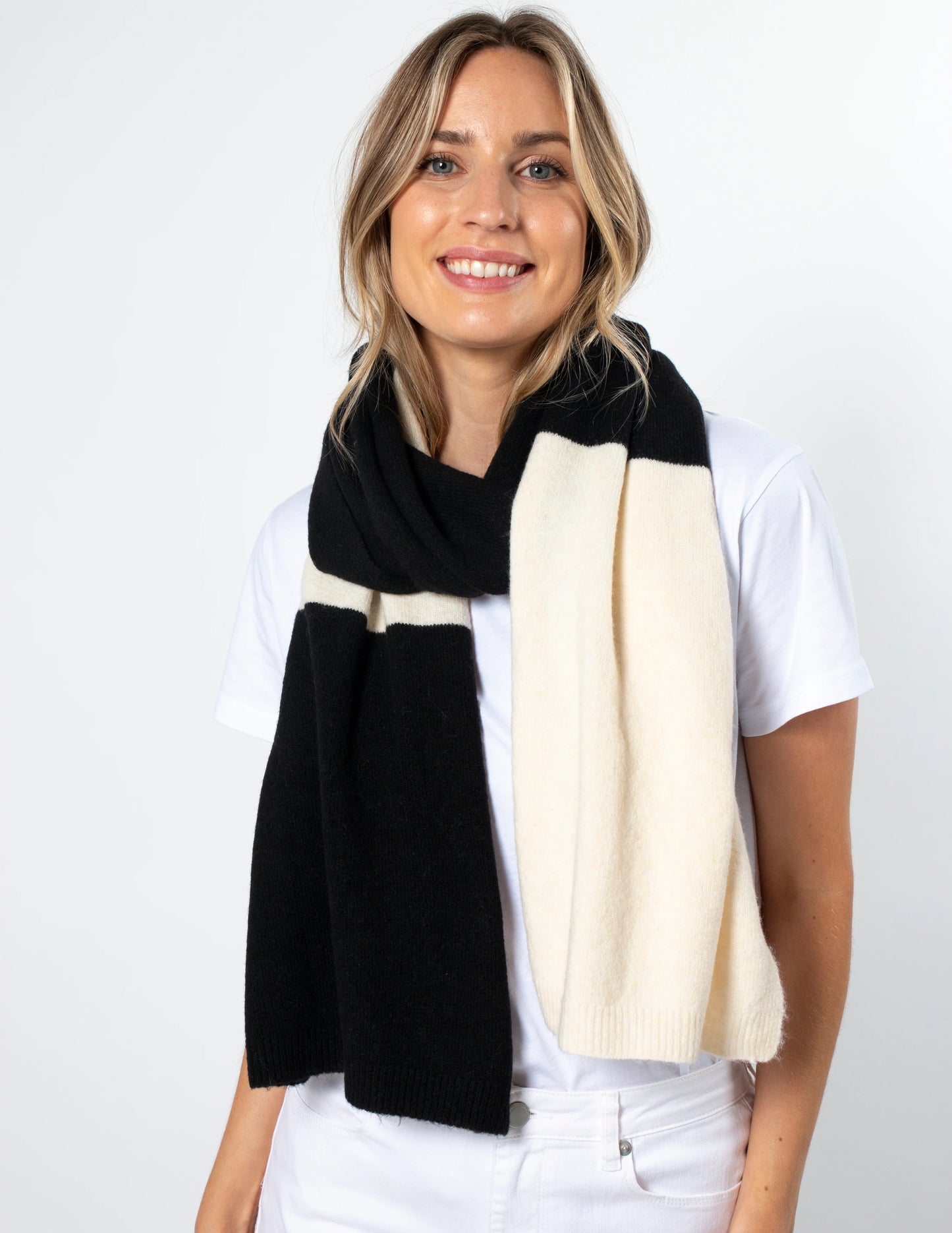 Stella+Gemma Colour Block Black/White Scarf