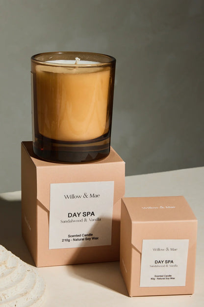 Willow & Mae Day Spa Sandalwood + Vanilla 210g Soy Candle /Amber