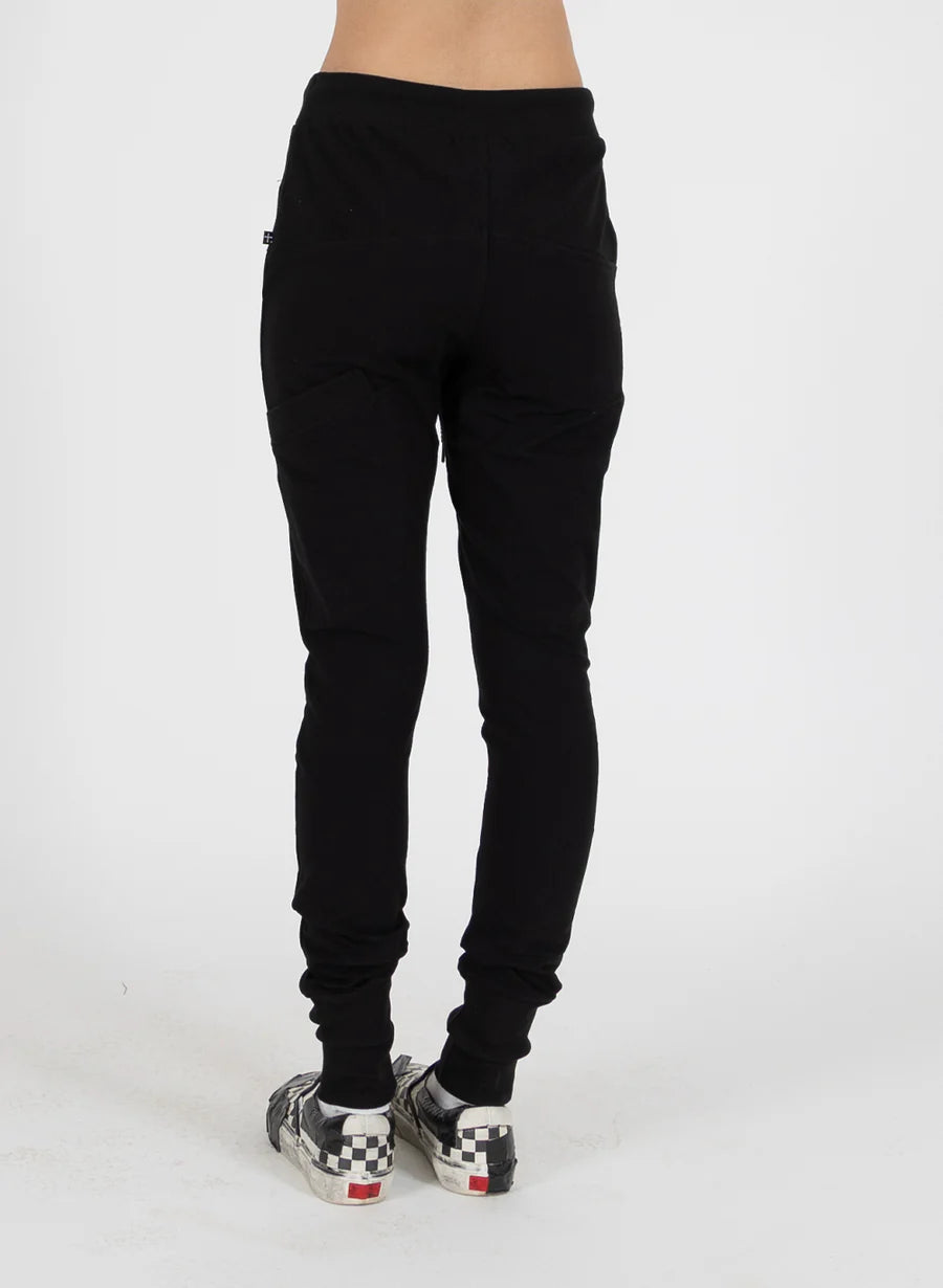 Federation Escape Trackies-Crayon