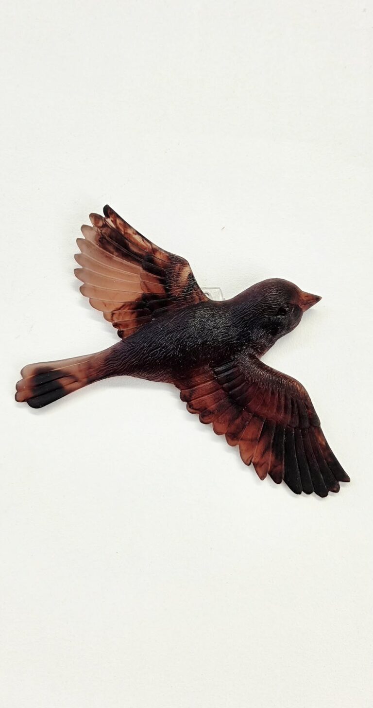 Resin Art Bird (Wings Out)