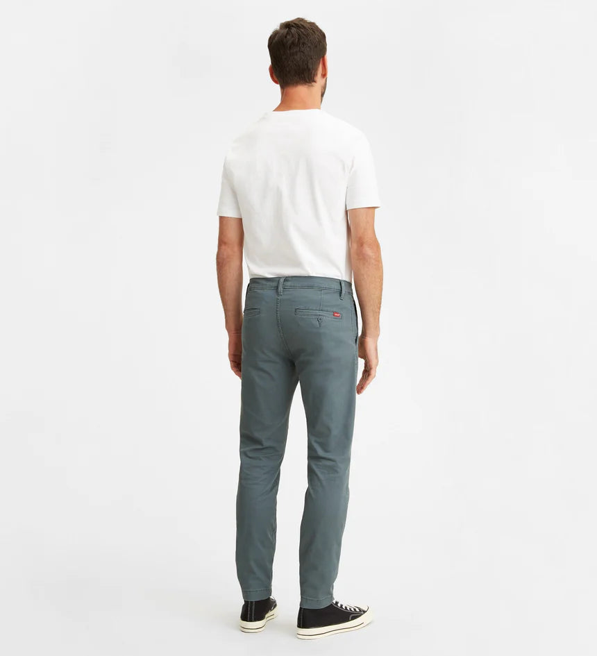 Levi's Men's Chino Standard Taper