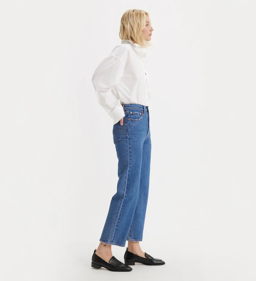 Levis Women's Ribcage Straight Ankle Jeans