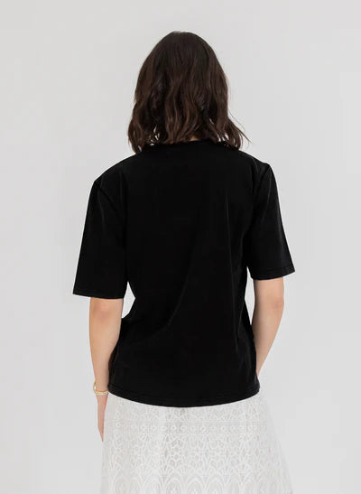 Federation Cruise Tee Rose n Thorns