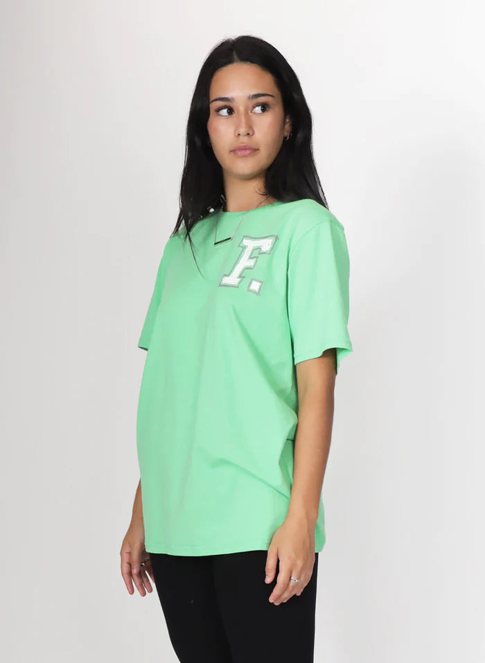 Federation Staple Tee Big F in Apple