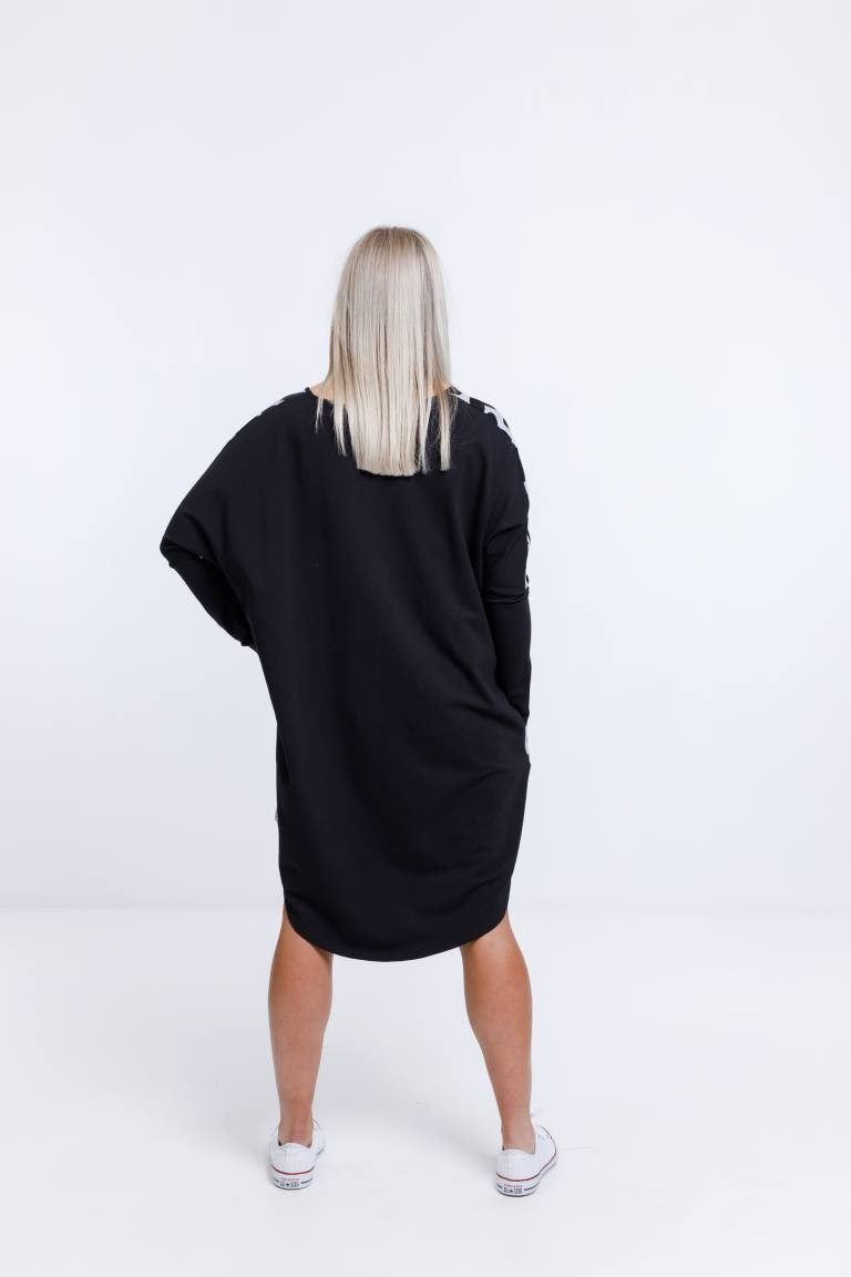 Home Lee Batwing Dress Black with Black and White Abstract