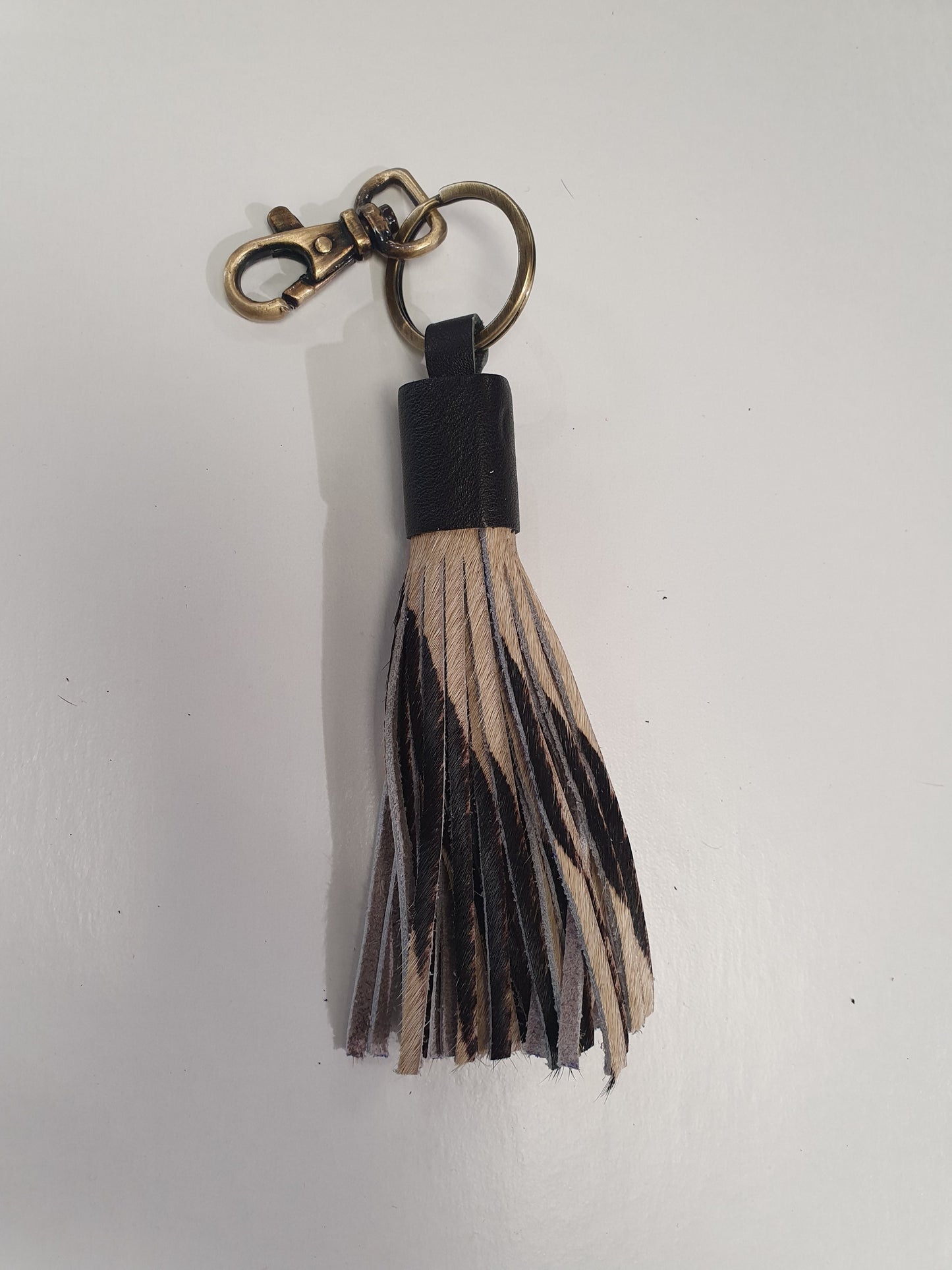 The Design Edge Tassel Cow Leather Keyring