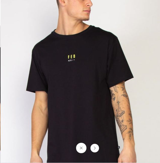 Federation Look Tee Best Black