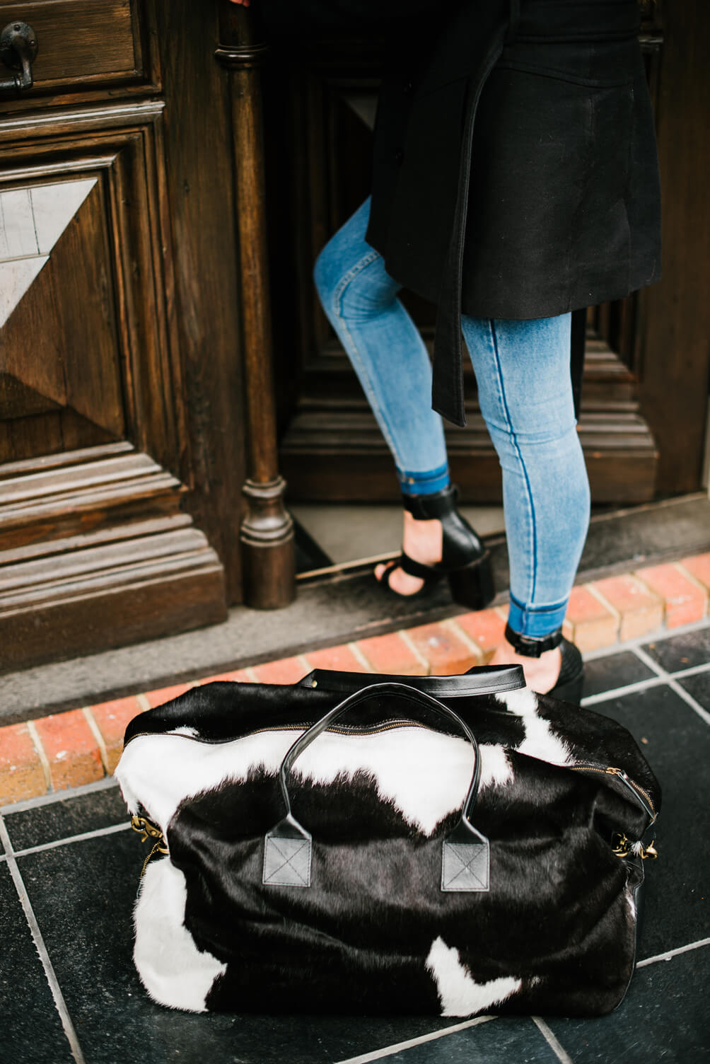 The Design Edge Weekender/Overnight Black and White Cow Hide Bag