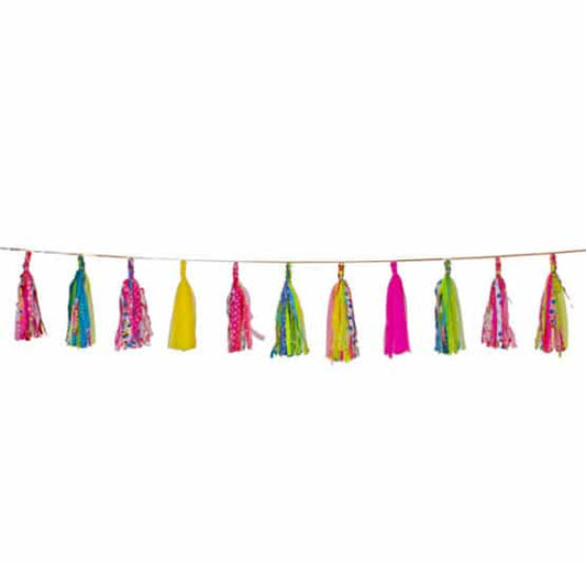 Shed Multi Garland Small