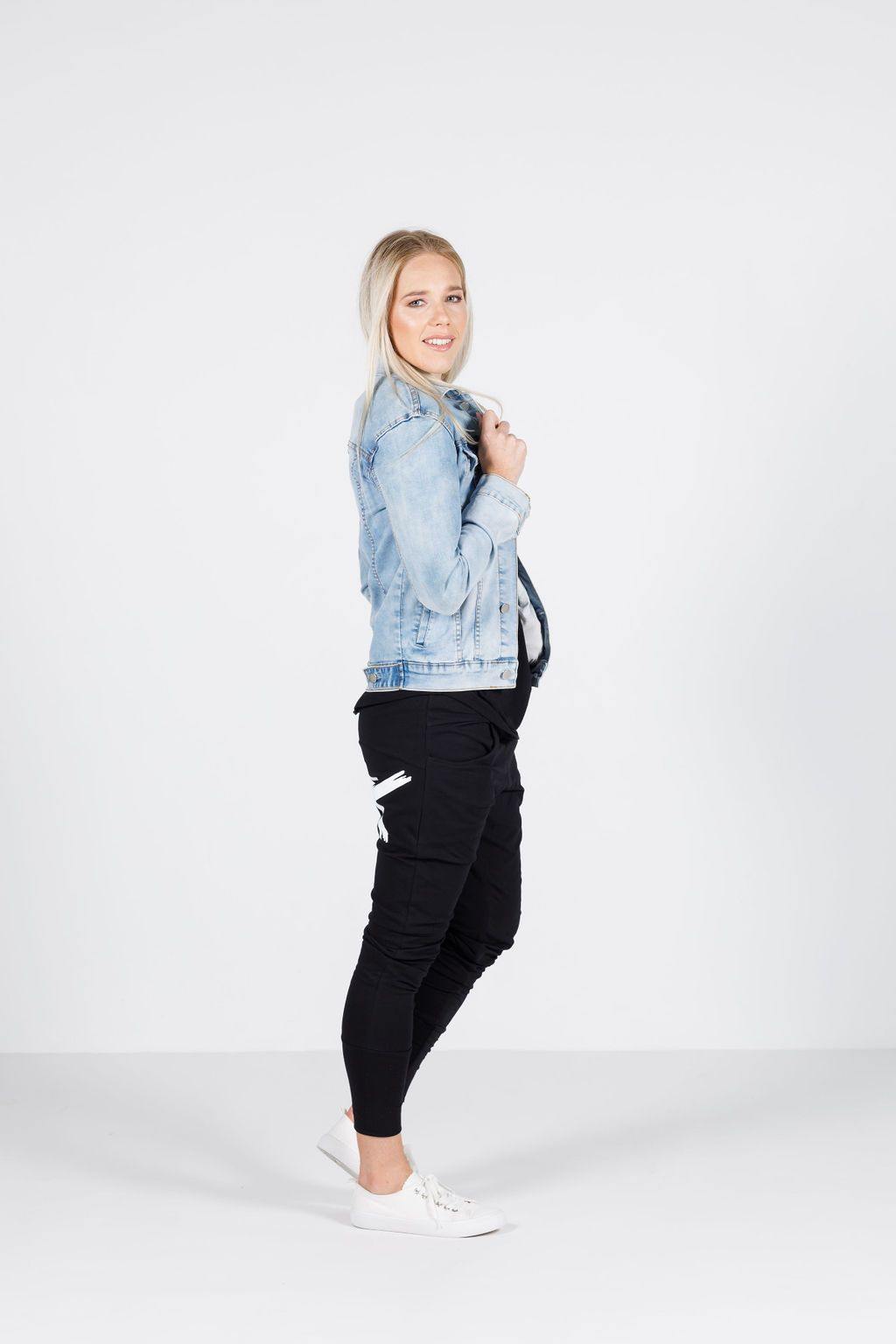 Home-Lee Classic Denim Jacket Snow Wash