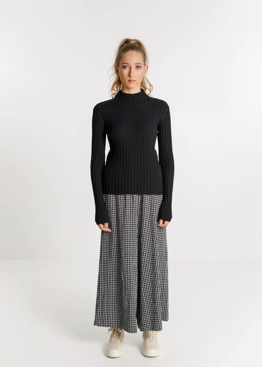 Thing Thing Turtle Neck Long Sleeve Top